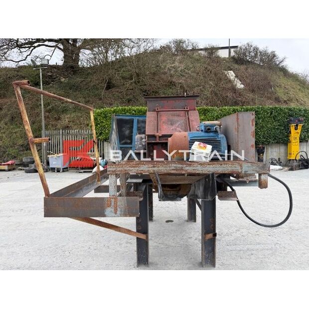 Christy Norris OTHERS-46444344