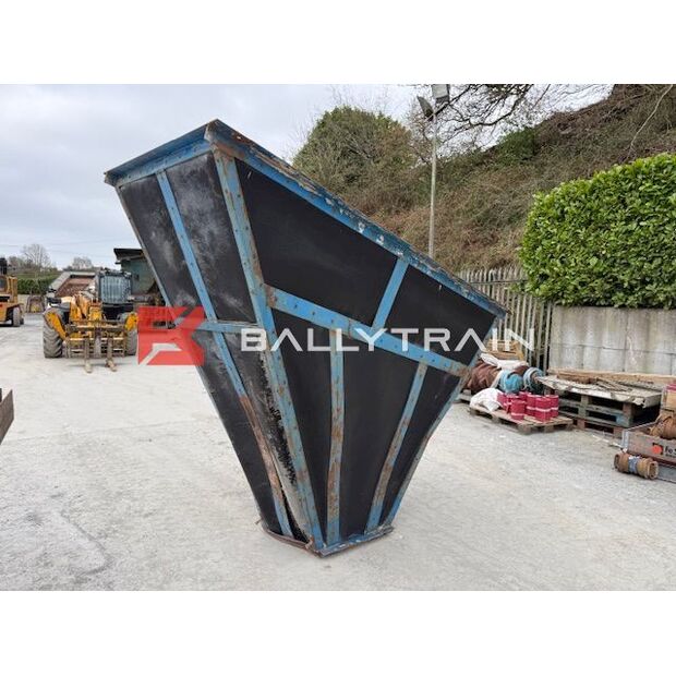 Christy Norris OTHERS-46444375