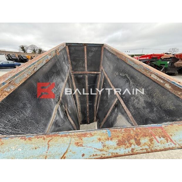 Christy Norris OTHERS-46444379