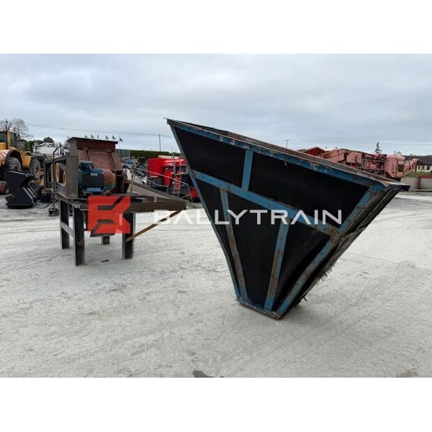 Christy Norris OTHERS-46444381