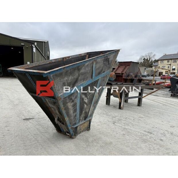 Christy Norris OTHERS-46444383