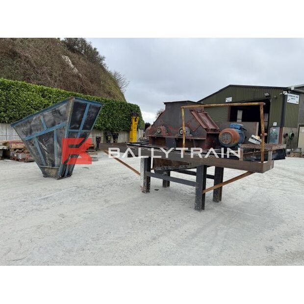 Christy Norris OTHERS-46444385