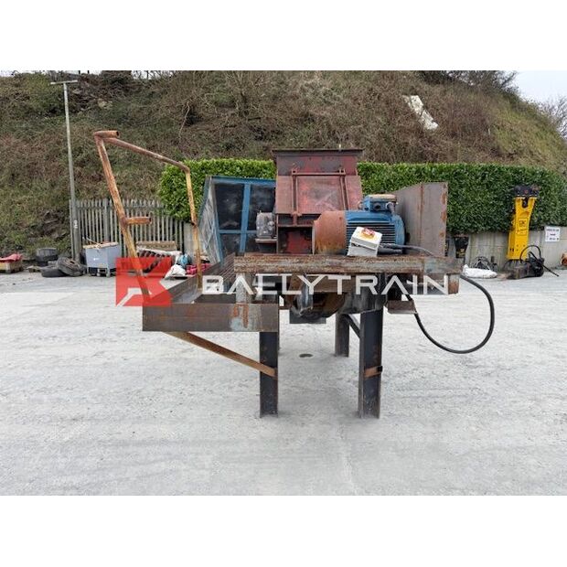 Christy Norris OTHERS-46444386