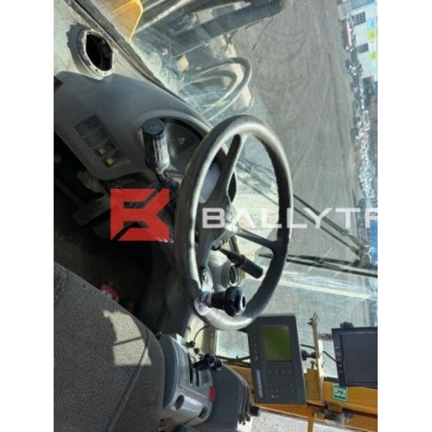 2004 فولفو L150E-46444776