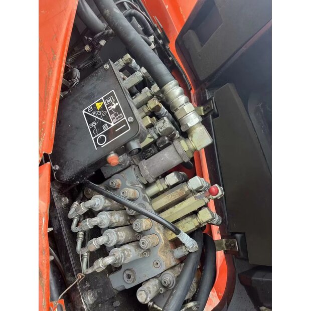 2020 كوبوتا 185-46450594