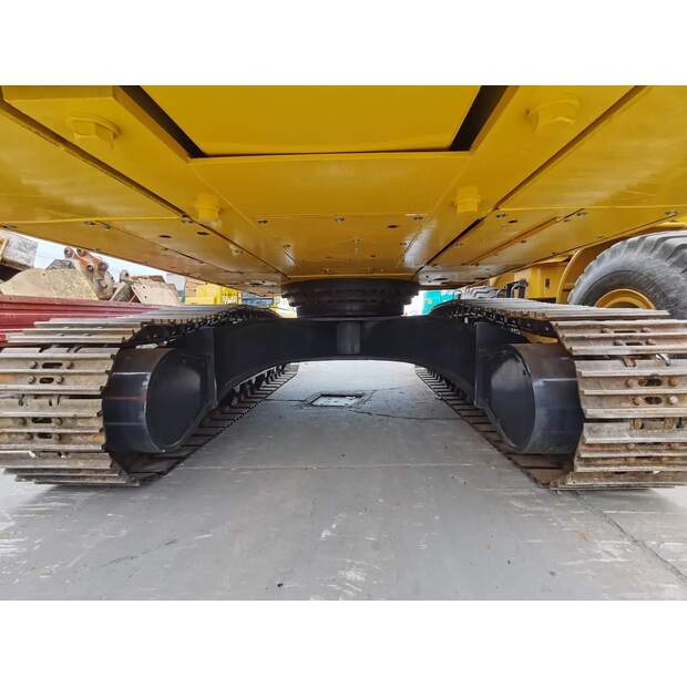 2022 Komatsu PC400-8-46451225