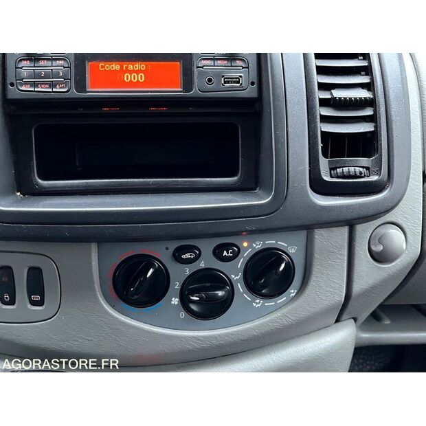 2013 رينو Trafic-46451428