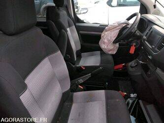 2022-citroen-jumpy-1439996-46451544