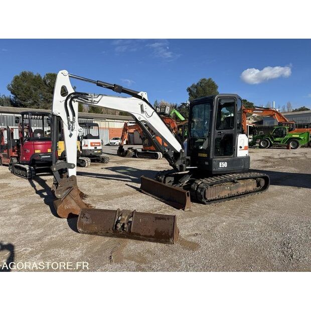 2016 BOBCAT E50-46451587