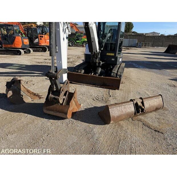 2016 BOBCAT E50-46451595