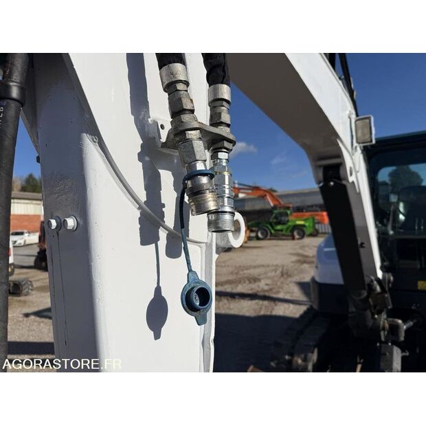 2016 BOBCAT E50-46451596