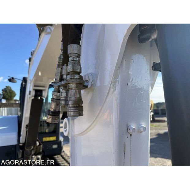 2016 BOBCAT E50-46451597