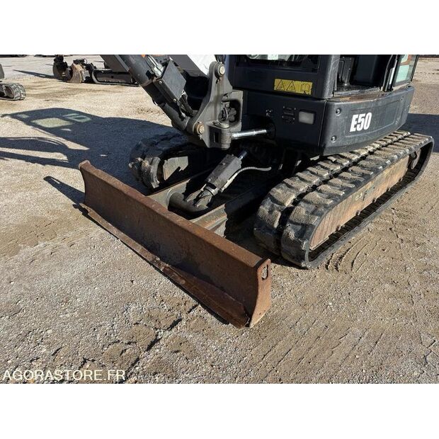 2016 BOBCAT E50-46451598