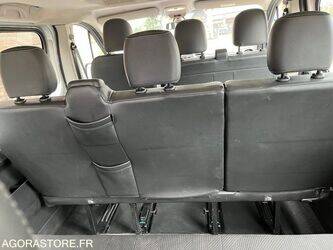 2015-renault-trafic-1440011-46451726