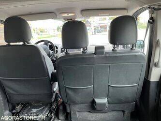 2015-renault-trafic-1440011-46451727