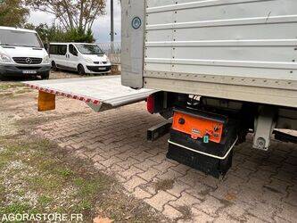 2014-mercedes-benz-sprinter-1440015-46451767