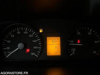 2014-mercedes-benz-sprinter-1440015-46451775