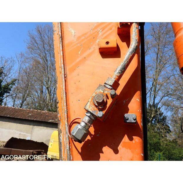 2013 Hitachi ZX135-46451810