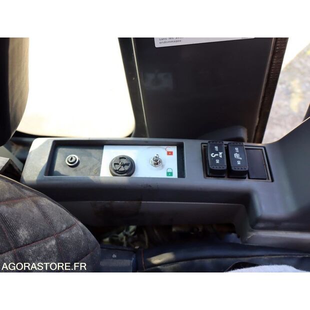 2013 Hitachi ZX135-46451836