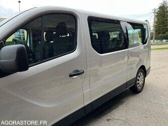 2015-renault-trafic-1440018-46451853