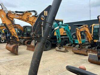 2020-ausa-d120ahg-46451894