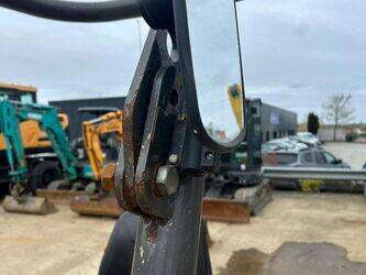 2020-ausa-d120ahg-46451895