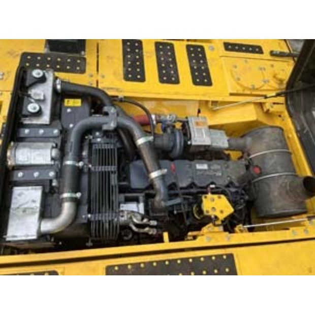 2024 كوماتسو PC220-8-46451978