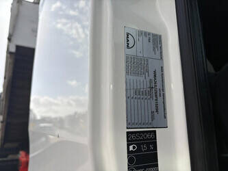 2009-man-tgs-1440028-46452120