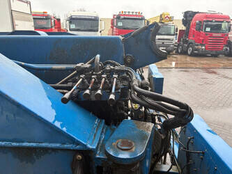 2009-serrus-silo-46452191