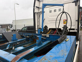 2009-serrus-silo-46452202