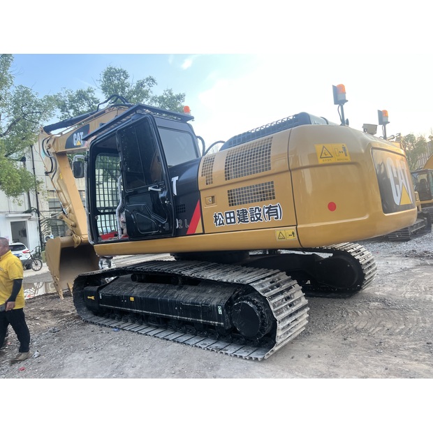 2020 Caterpillar 324D2L-46452260