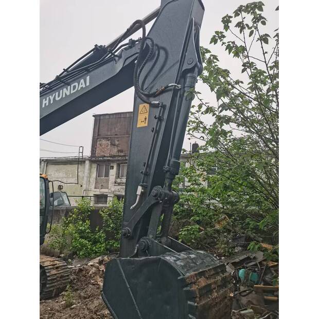 2020 Hyundai 220LVS-46452356