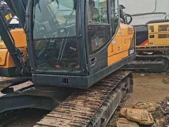 2020-hyundai-220lvs-1440041-46452357