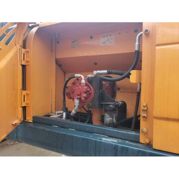 2020 Hyundai 220LVS-46452361