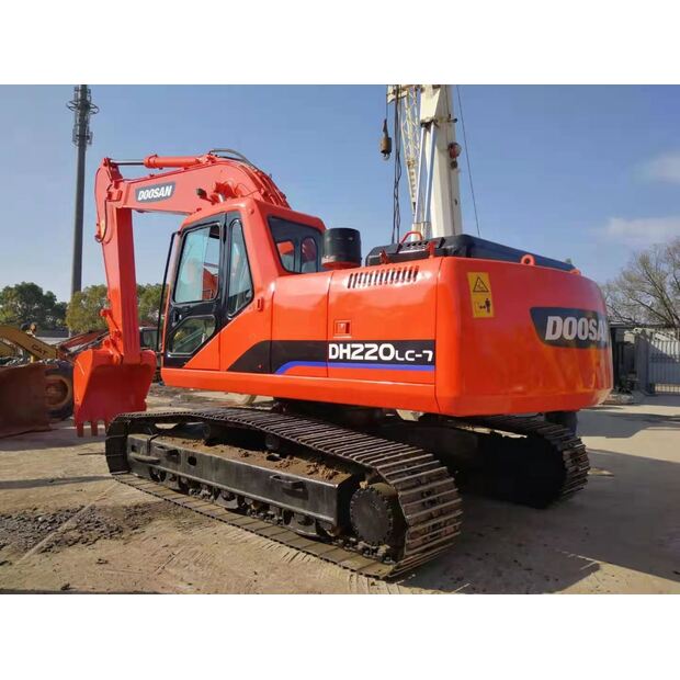 2017 دووسان DH220-7-46452540