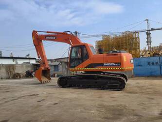 صورة ل حفارات 2019 دووسان DH225-7