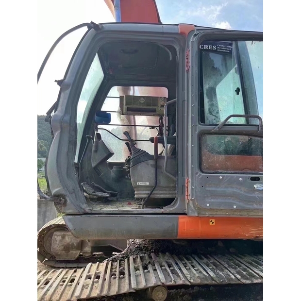 2020 هيتاشى ZX240-6-46452637