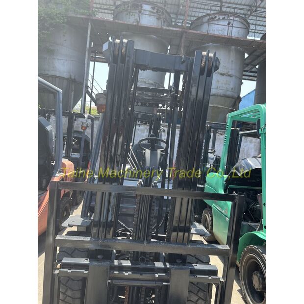 2019 تويوتا 02-8FD30-46452647