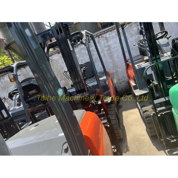 2019 تويوتا 02-8FD30-46452652