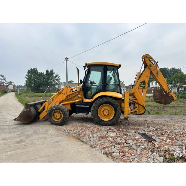 2022 JCB 3CX-46452790