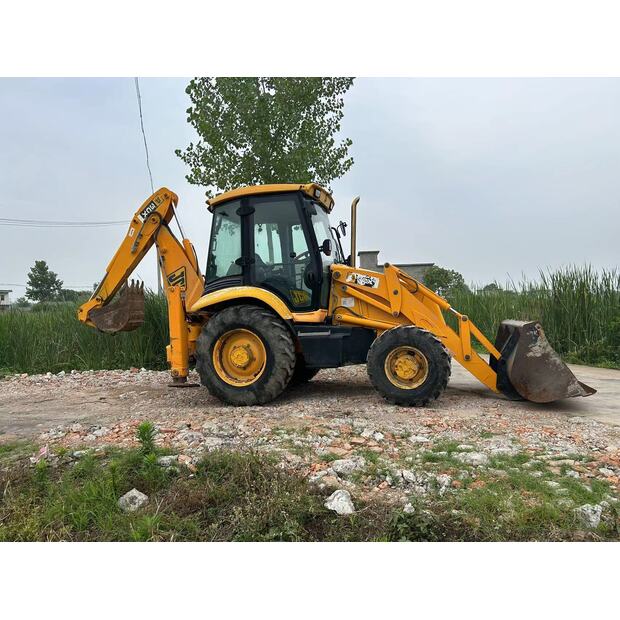 2022 JCB 3CX-46452791
