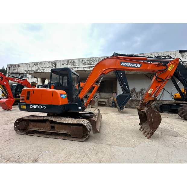 2019 دووسان DH60-7-46452833