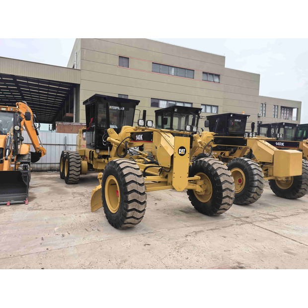 2023 Caterpillar 140K-46452888