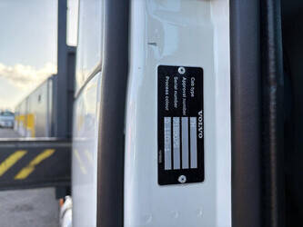 2011-volvo-fmx-1440030-46453237