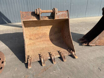 2017-caterpillar-432f2-1440099-46453367