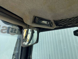 2017-caterpillar-432f2-1440099-46453382