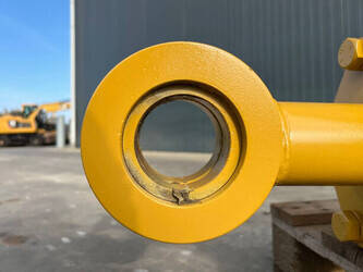 2026-caterpillar-d8-1440240-46454543