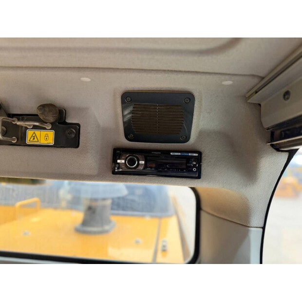 2016 Caterpillar 320FL-46455054