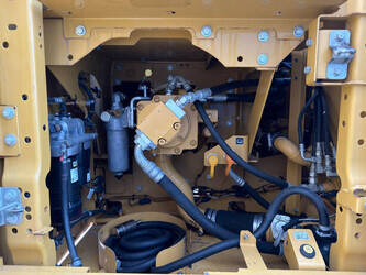 2019-caterpillar-323-1440258-46455096