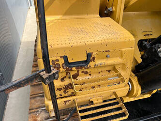 2017-caterpillar-352f-1440263-46455346